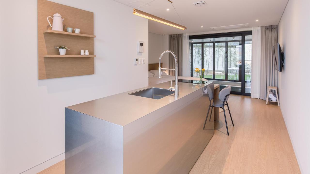 Albescent Poolvilla Gyeongju Exterior photo