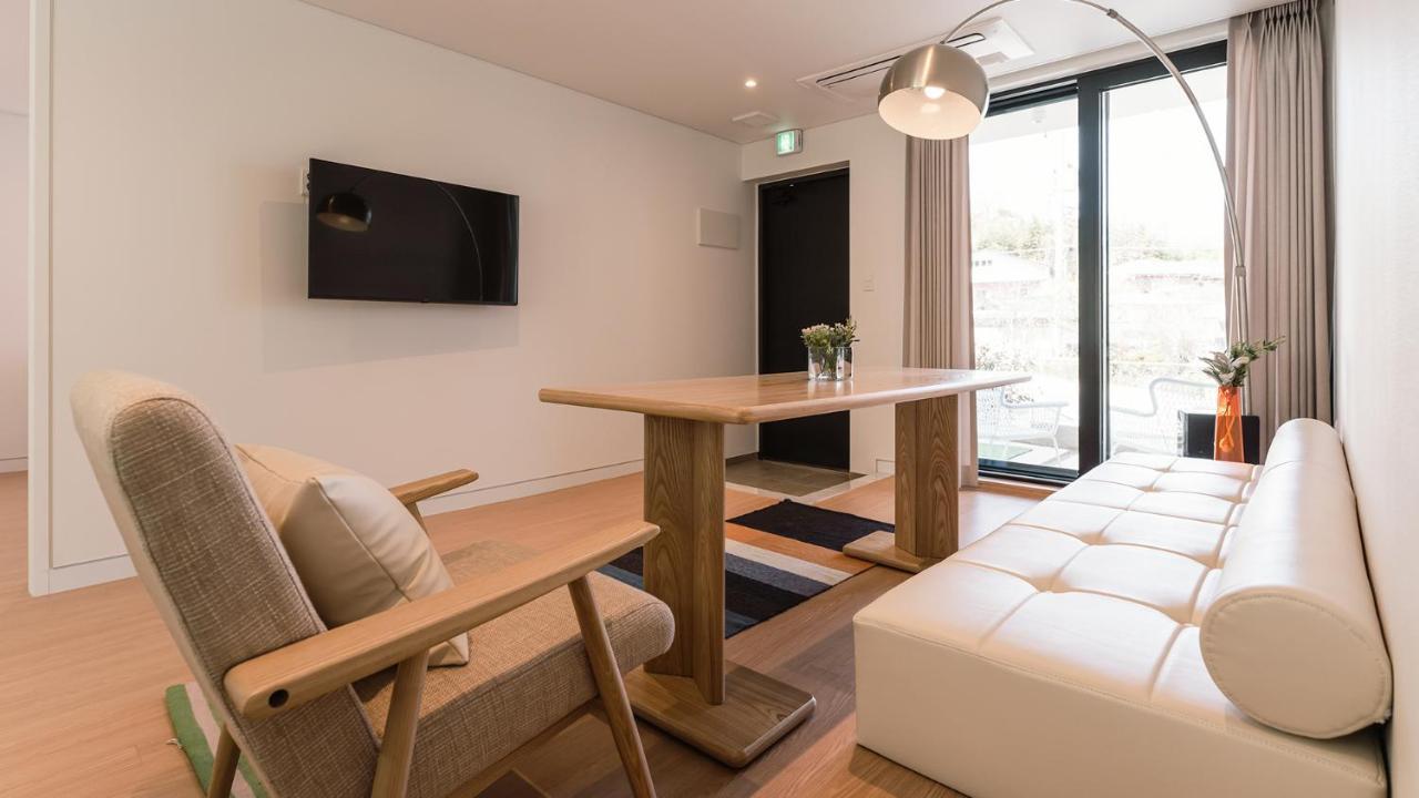 Albescent Poolvilla Gyeongju Exterior photo