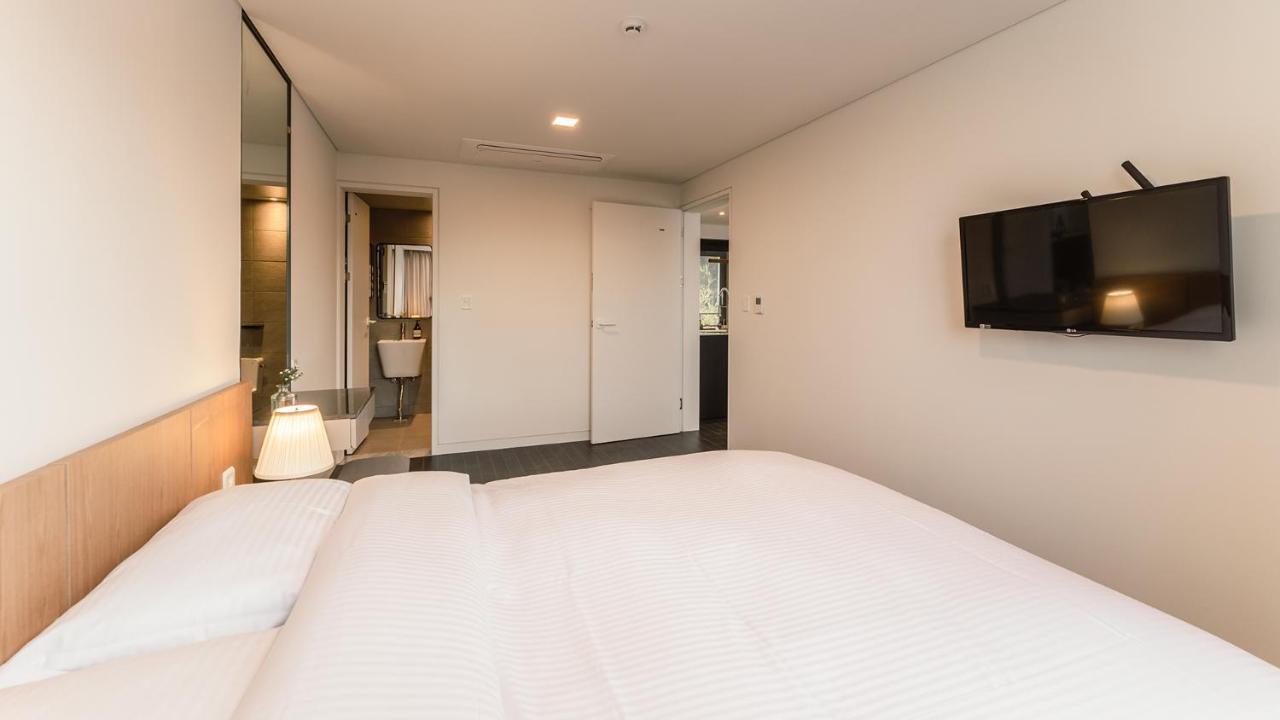 Albescent Poolvilla Gyeongju Exterior photo