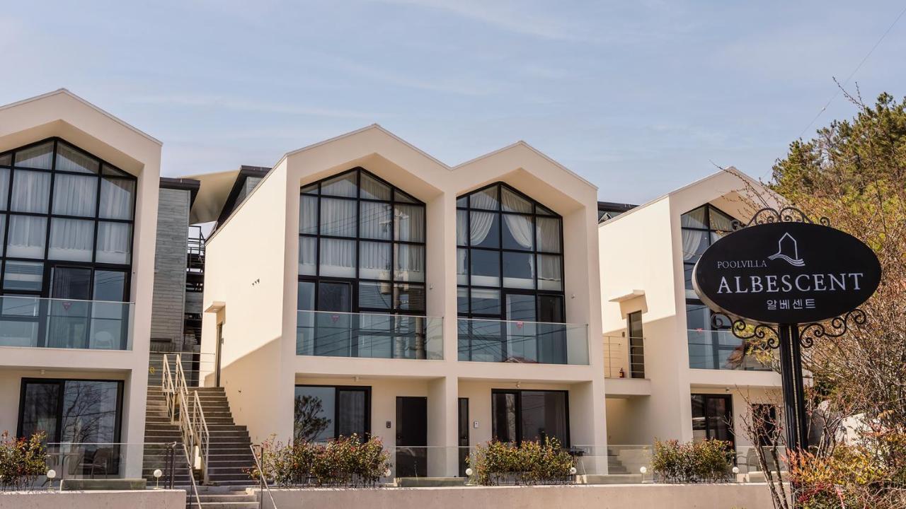 Albescent Poolvilla Gyeongju Exterior photo